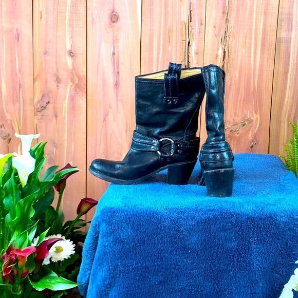 Ladies leather heeled boots size 7 by Fray - Picture 3 of 11